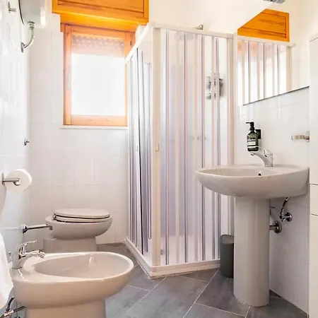 Le Di Beppe, Ampio E Luminoso A * Lecce